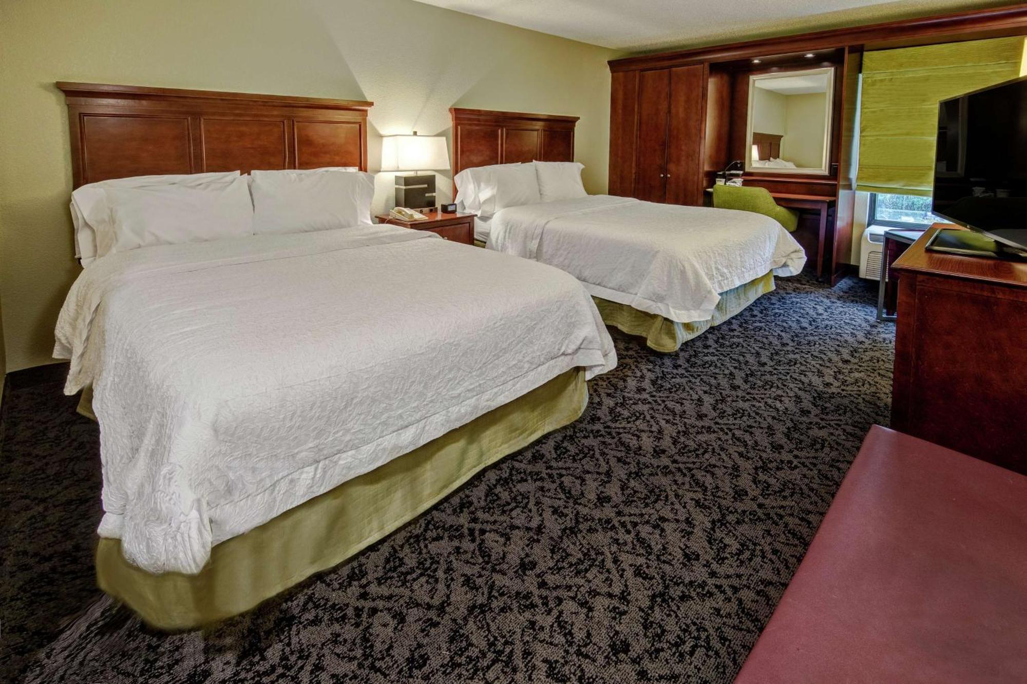 Hampton Inn Charlotte/Матюс Екстериор снимка